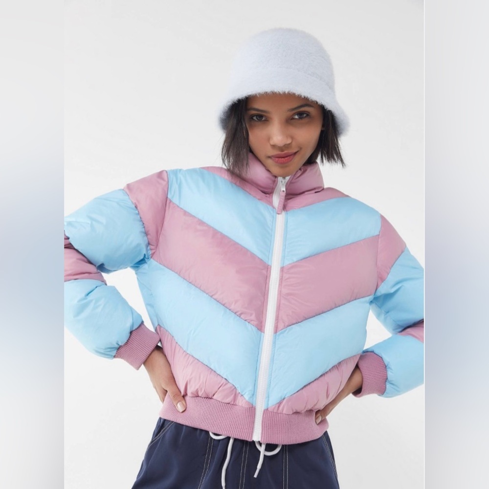 Urban Outfitters Trending Retro Demi Chevron Cropped Puffer Coat